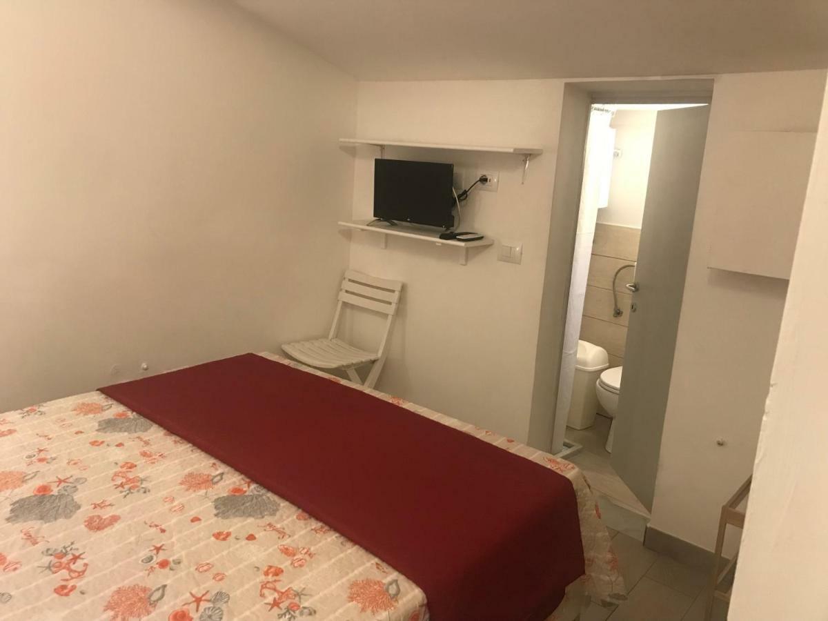Guest House Montenegro La Spezia Exterior photo
