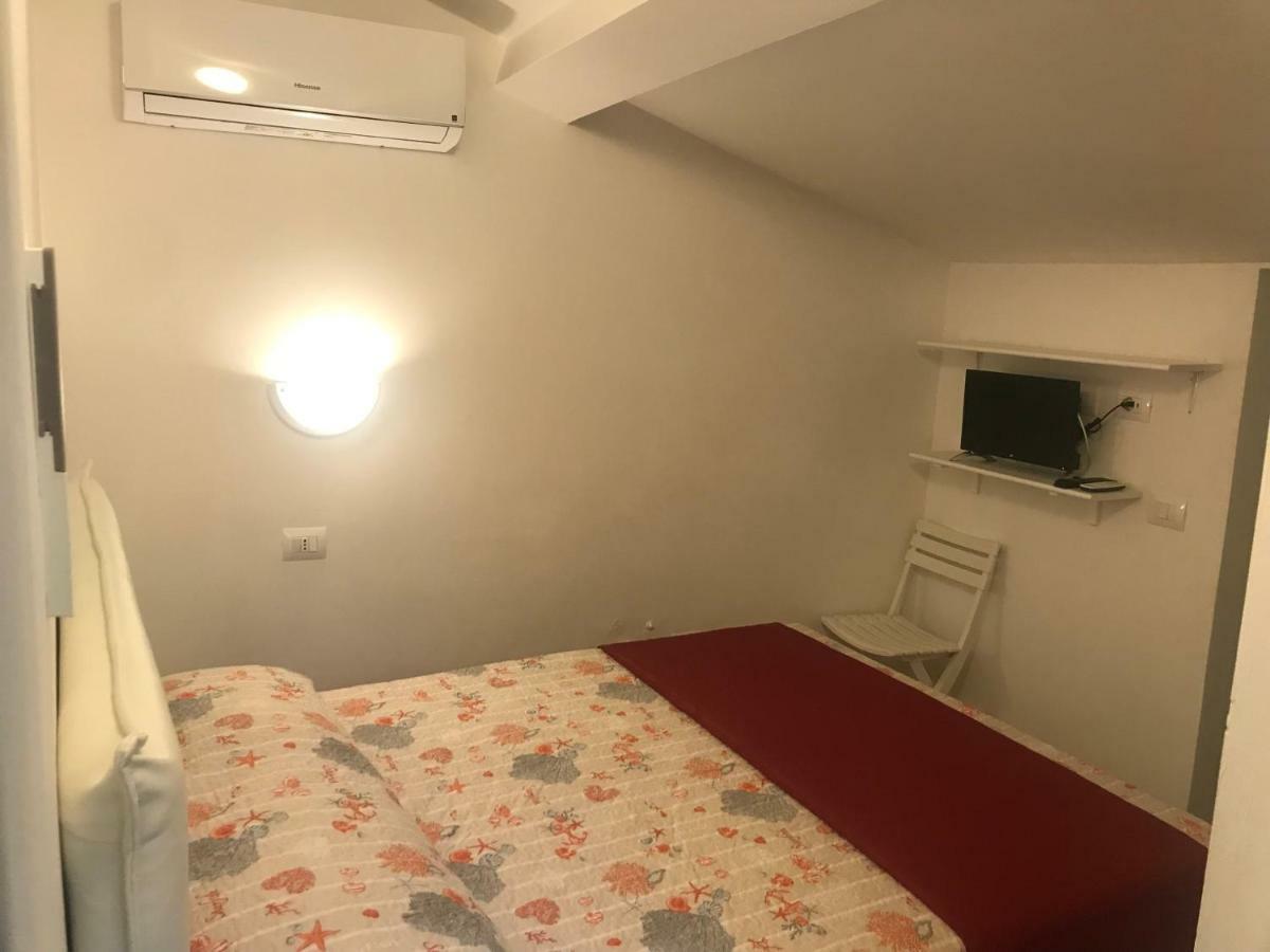 Guest House Montenegro La Spezia Exterior photo
